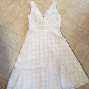 Women's size 6 white dress barn dress